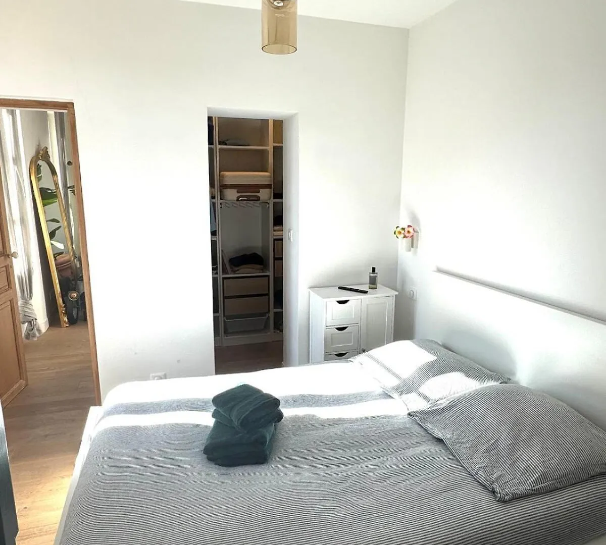 Coeur Saint Raphael-Appartement Chic A 150M De La Mer 0*, Saint-Raphael (Var) France