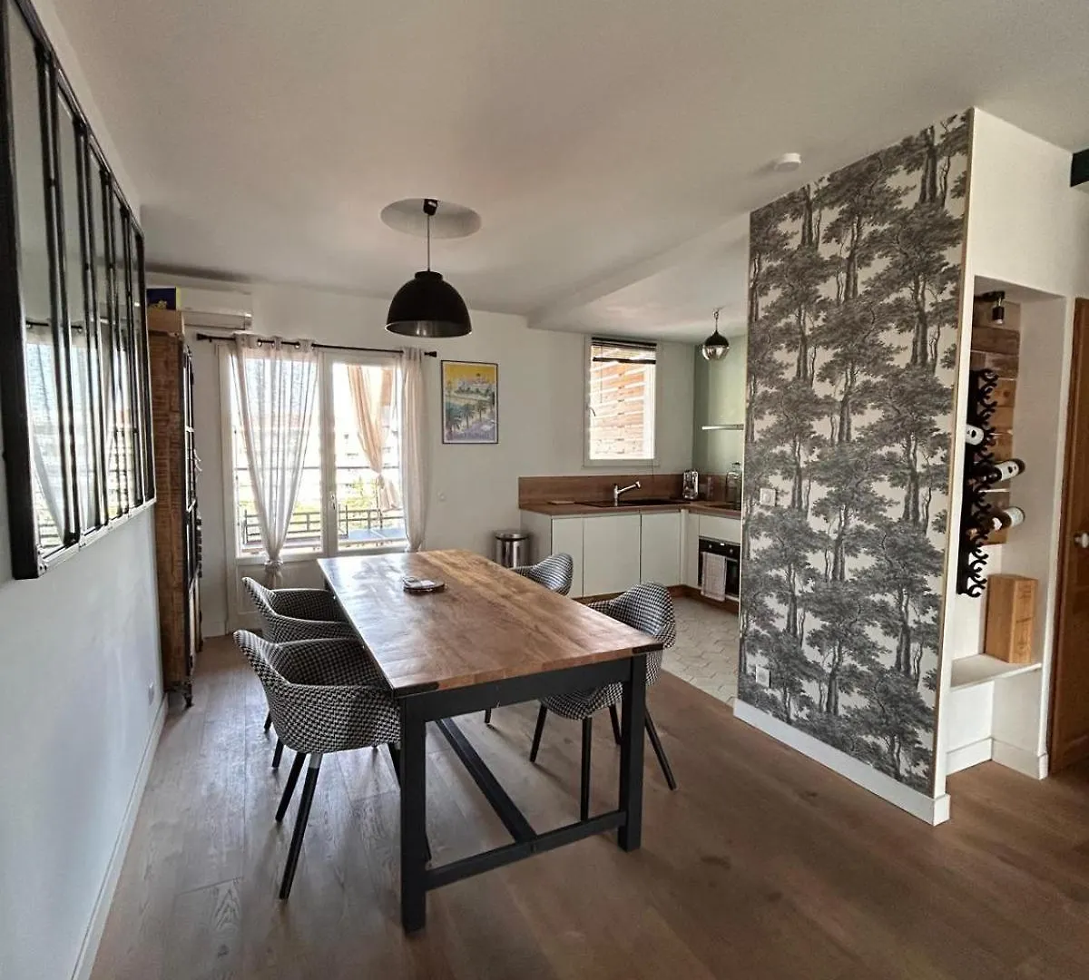 Coeur Saint Raphael-Appartement Chic A 150M De La Mer France